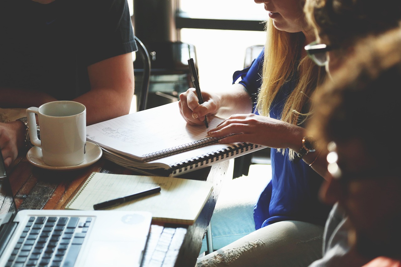 Wie kann man mit kleinem Budget ein erfolgreiches Start-up gründen?